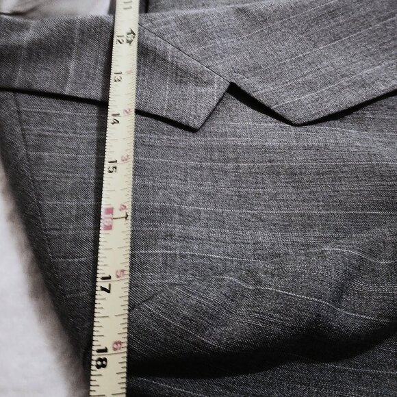 Garrison Park Men 2 Piece Light Bluish Gray Suit        40R - Picture 13 of 15